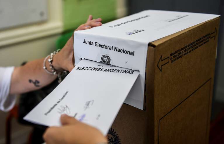 No se les pedirá hisopado negativo a quienes viajen entre localidades para votar este domingo