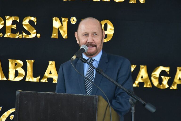 El gobernador Insfrán inauguró la obra educativa 1401 de su gestión