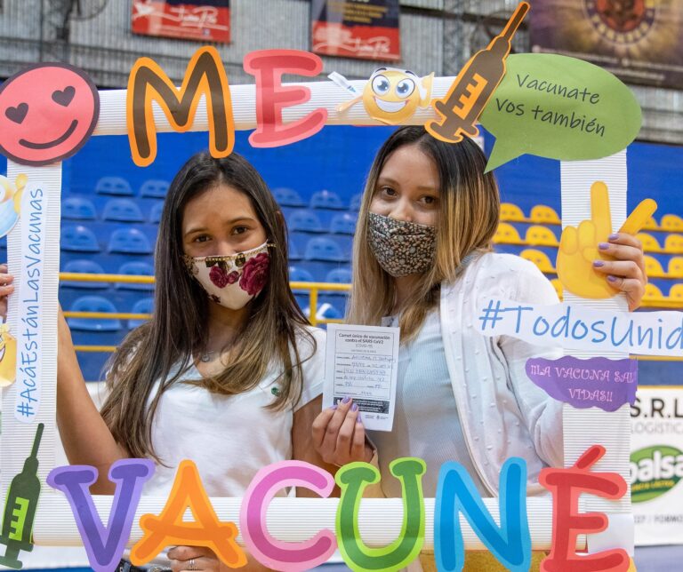 Vacunación: Más clorindenses completan esquemas y se inmunizan adolescentes de varias localidades