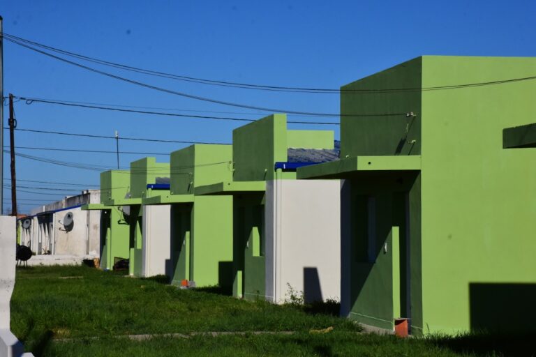 Ugelli hizo un repaso de las obras a cargo del IPV en todo el territorio provincial