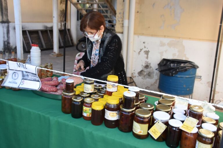 Nutrida concurrencia en las ferias del PAIPPA, que sorteará canastas de alimentos con el público