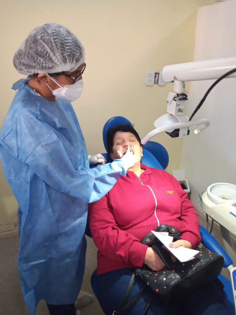 Servicio gratuito de prótesis dentales para vecinos de La Nueva Formosa