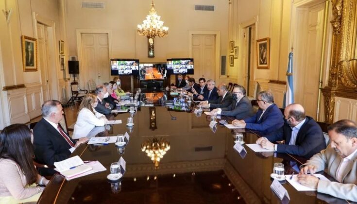 Insfrán firmó acuerdo con Nación para garantizar congelamiento de precios