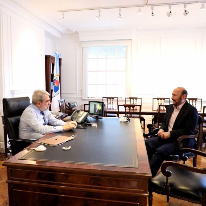 Insfrán se reunió con el ministro de Seguridad de la Nación