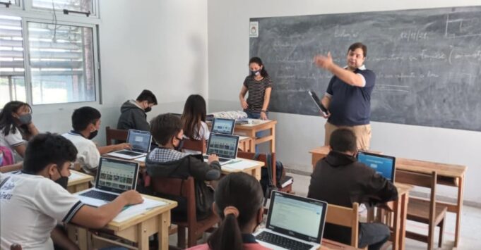 Se entregarán alrededor de 2000 netbooks a estudiantes formoseños