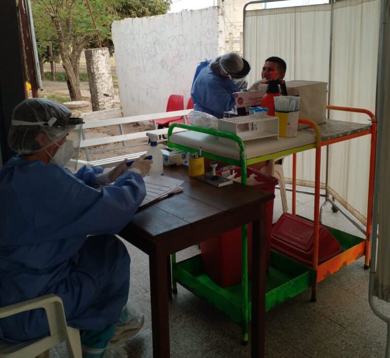 Hisopados ininterrumpidos en el centro de salud San Antonio