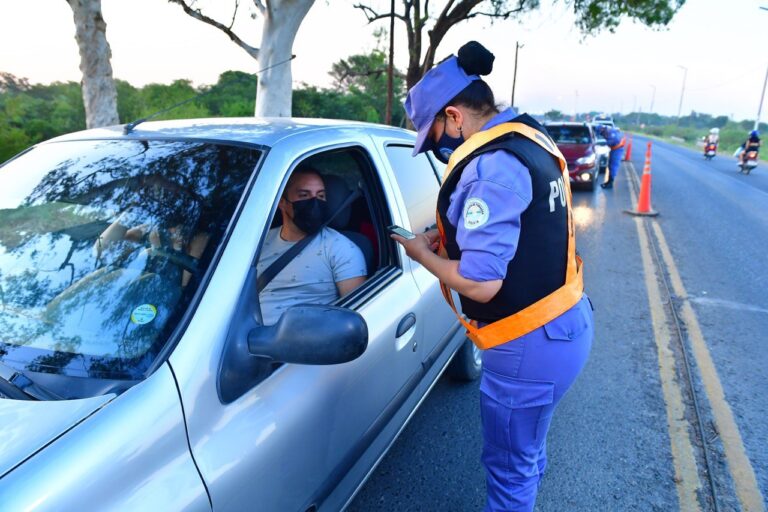 La policía realiza un amplio despliegue en seguridad vial