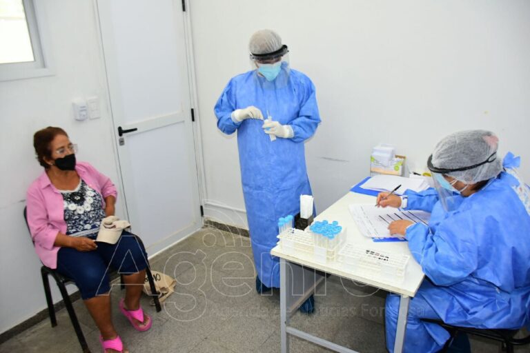 Fallecieron dos personas y 2.171 fueron diagnosticadas con coronavirus