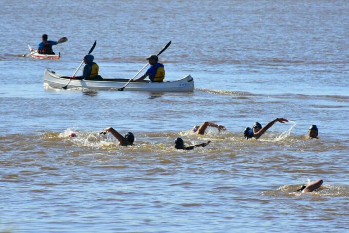 Juegos de Playa: ya hay representantes para canotaje, aguas abiertas y handbol