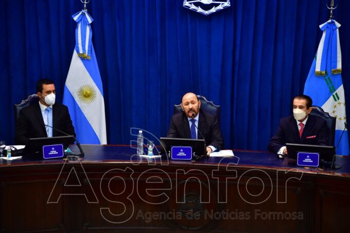 Insfrán inauguró el período de sesiones: “20 años consecutivos de superávit fiscal y una provincia desendeudada”