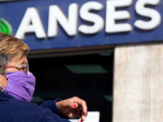 Se otorgarán pensiones para familiares de trabajadores esenciales fallecidos por COVID-19