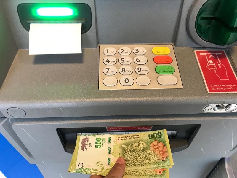 El lunes 28 inicia el pago de haberes a estatales con 25% de aumento