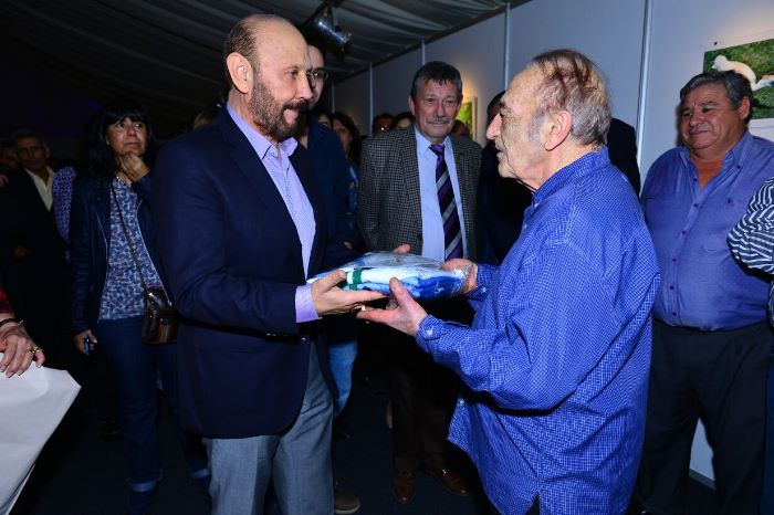 Insfrán despidió “con profundo dolor” a Miguel Ángel Estrella