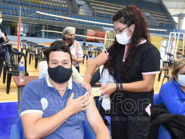 COVID-19: Exitosa jornada de vacunación con dosis de refuerzo