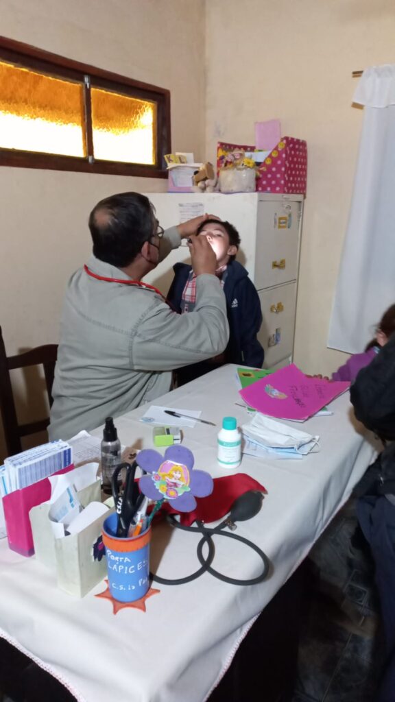Hospital Las Lomitas trabaja en los barrios para cuidar la salud de los vecinos