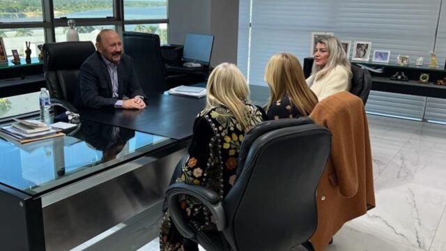 El gobernador Insfrán destacó la reunión con la presidenta de la FAM  