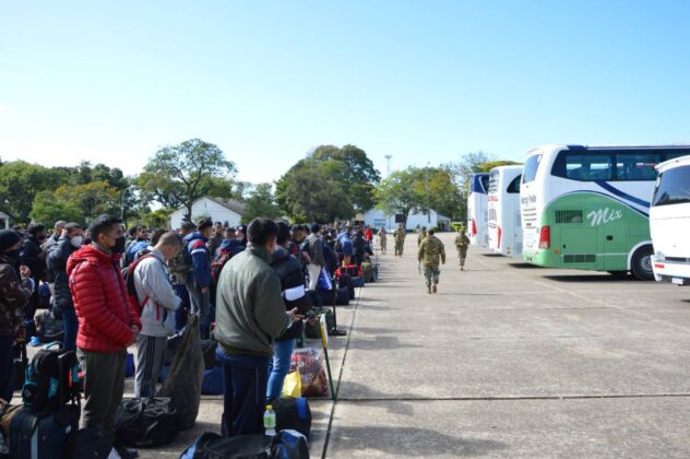 Partieron jóvenes formoseños para incorporarse al Ejército Argentino