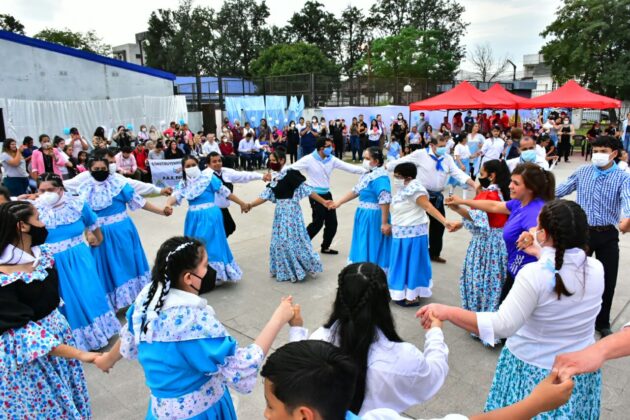 Pericón, chocolate y diversión: así celebraron el 9 de Julio en residencias