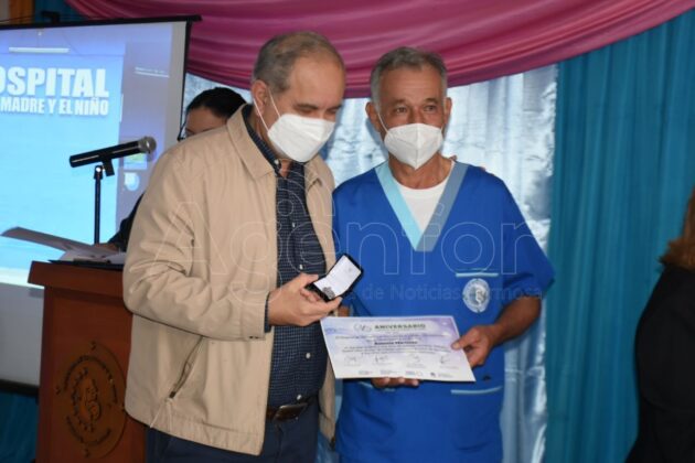 Fue realizado el acto por el aniversario 46º del hospital de la Madre y el Niño