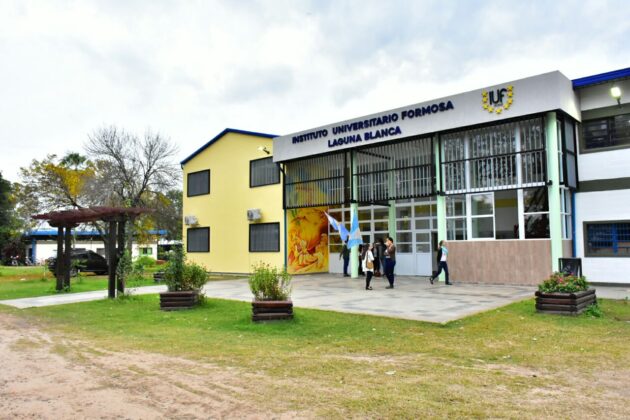 Resaltan el anuncio de creación de las carreras de Medicina y Enfermería