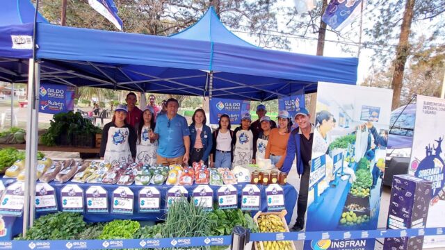 Exitosa jornada de comercialización de Soberanía en Riacho He-Hé