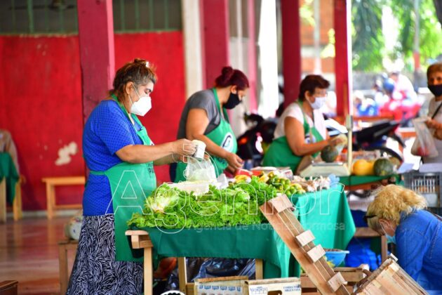 Viernes de ferias paipperas en sus dos puntos de comercialización