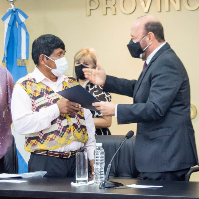 El Gobernador encabezó la ceremonia de puesta en funciones de directores del ICA