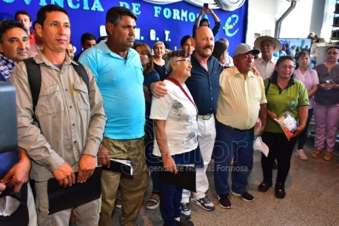 Insfrán: “Nosotros nacimos de ustedes, somos parte del pueblo, no de ninguna elite, esa es la diferencia con ser peronista”