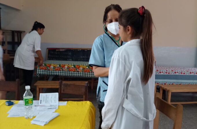 En la última parte del año continúan los controles de salud a los escolares