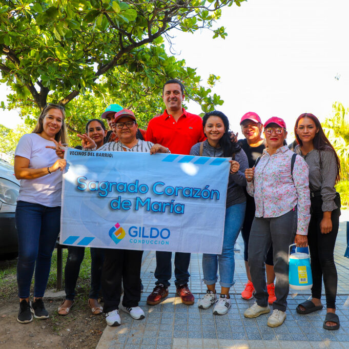Eber Solís acompañó a niños y niñas en la colonia de vacaciones