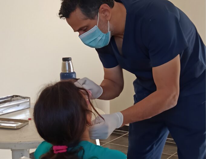 Vecinos de la colonia Fermín Báez recibieron completas atenciones de salud