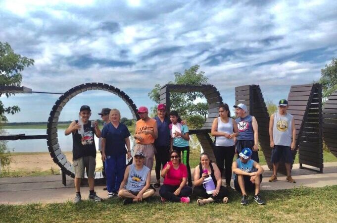 Residentes de los hogares “Refugio de Alegría” y “Refugio de Amor” pasaron una jornada en Laguna Oca