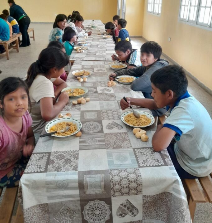 Funciona normalmente el servicio nutricional en todas las escuelas primarias de la provincia