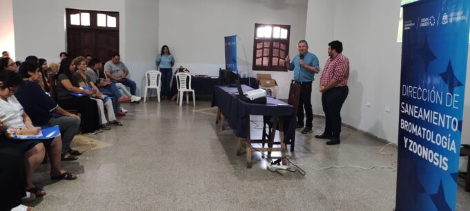 Emprendedores gastronómicos de Herradura se capacitaron en manipulación segura de alimentos