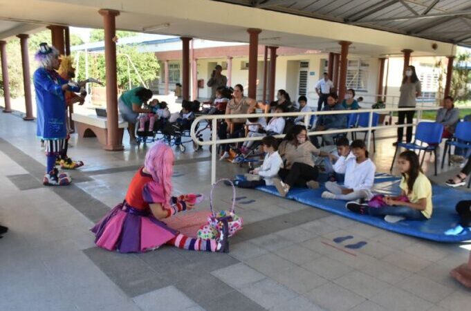 Miers destacó el sistema educativo inclusivo de la provincia