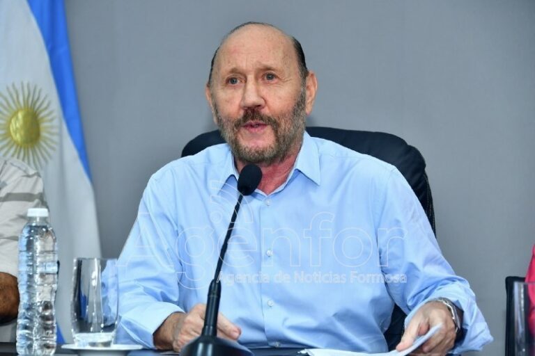 El gobernador Insfrán anunció medidas salariales para el primer semestre del 2023