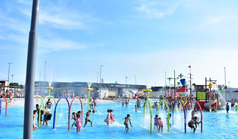 El Parque Acuático continuará abierto todo el mes de abril