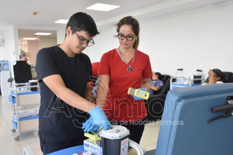 Insfrán: “Seguimos fortaleciendo nuestro sistema de salud pública”