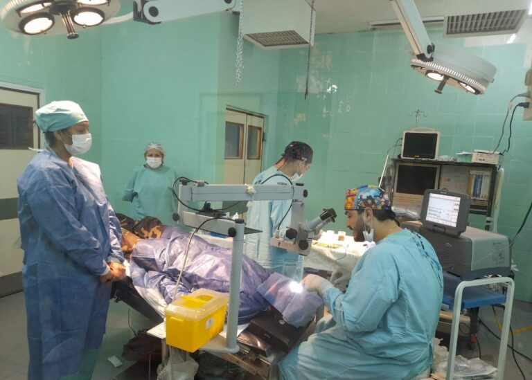La segunda jornada de cirugías oftalmológicas tuvo lugar en el hospital de El Colorado