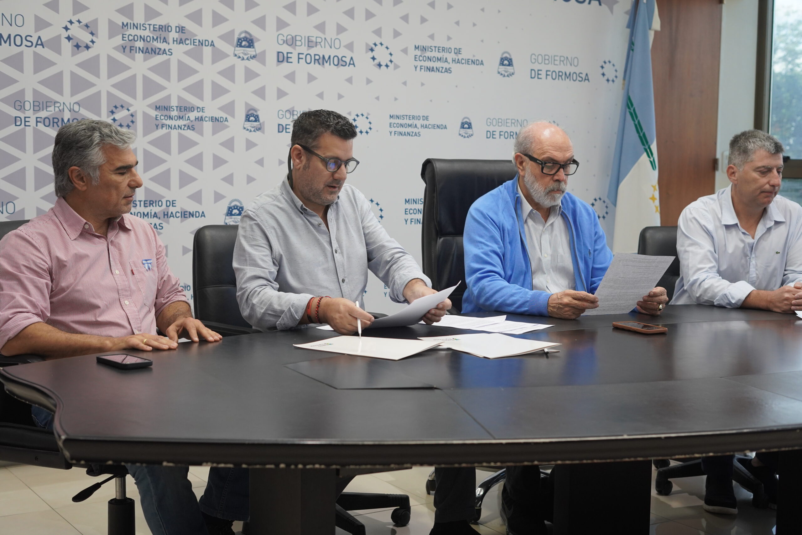 Gracias a la articulación con el Gobierno de la Provincia se volcaron más de $2.152 millones a la economía local en el mes de mayo.