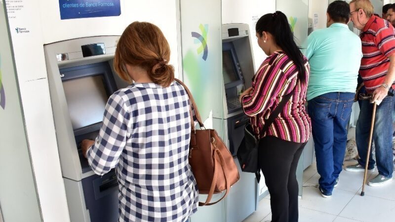 Inicia el pago de haberes de junio para agentes estatales