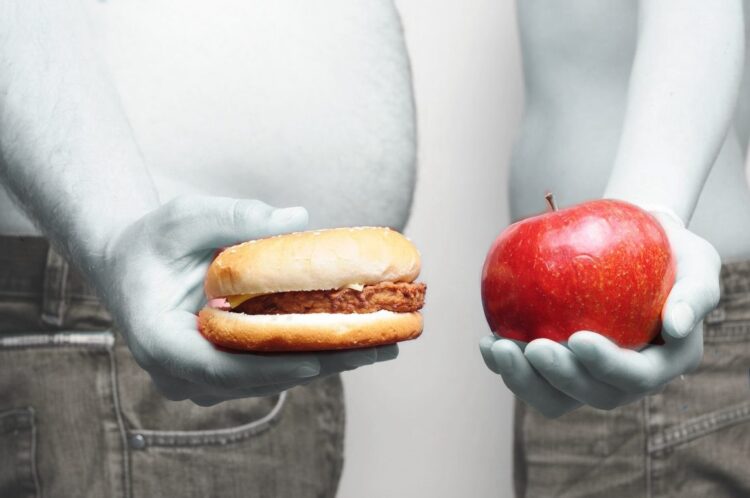 La obesidad es una enfermedad compleja que consiste en tener una cantidad excesiva de grasa corporal, la cual no es solo un problema estético, sino médico que aumenta el riesgo de enfermedades.