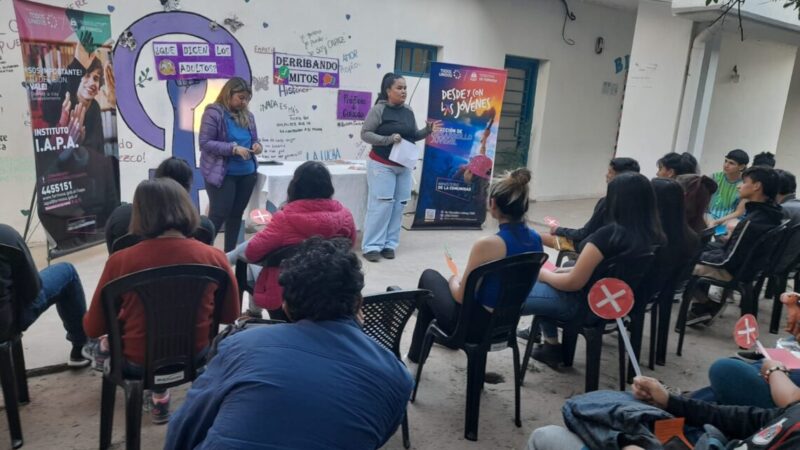 Se realizó una Jornada de consumos problemáticos en la casita de La Juve