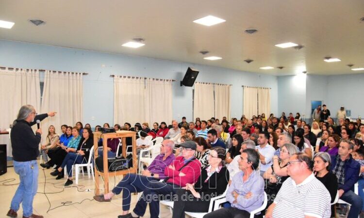 Trabajadores del Ministerio de Producción participaron del “Encuentro Militante” con el candidato de UxP Luis Basterra