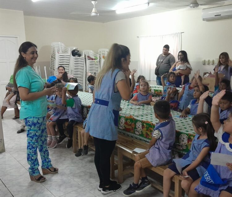 Centro de salud San Antonio: dio una charla de prevención sobre el dengue en el JIN Nº 12