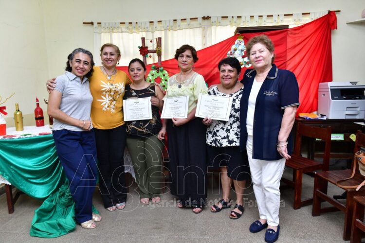 La Biblioteca Margarita Diez cerró el taller de confección de elementos con materiales reciclados