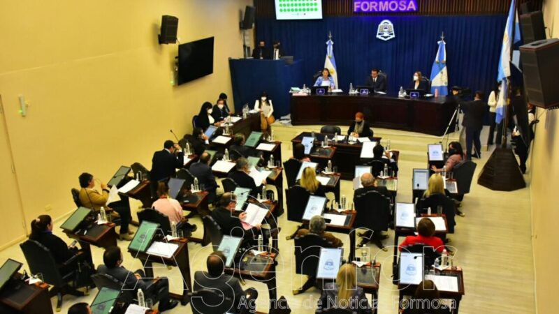 Habilitaron acreditación a periodistas para cubrir sesión especial en la Legislatura