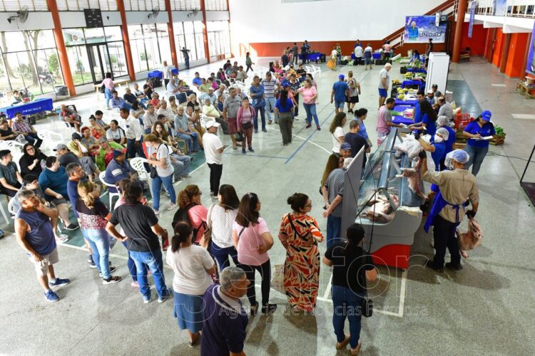 La comercialización de chivitos resultó muy exitosa en la feria extraordinaria del IPAIPPA