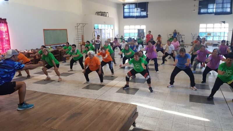 Como propuesta de verano, General Güemes incorpora un gimnasio terapéutico