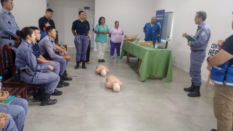 El SIPEC capacitó sobre RCP al personal policial de Herradura y Tatané